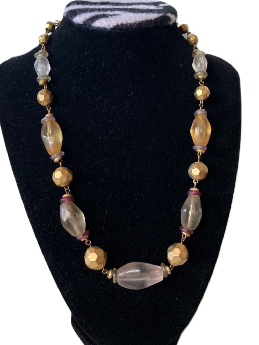 vintage Liz Claiborne classic pastel gilded beaded necklace